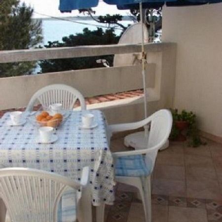 Apartment Gordana Kosljun Exterior photo